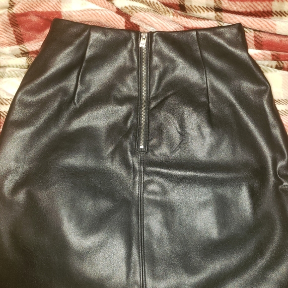 Leather Skirt - Picture 3 of 4